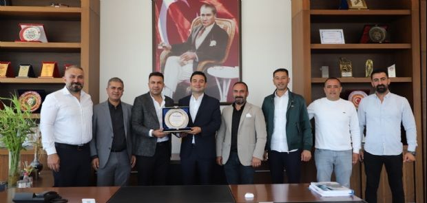 İZZET VOLKAN’A MAKAMINDA ZİYARETLER